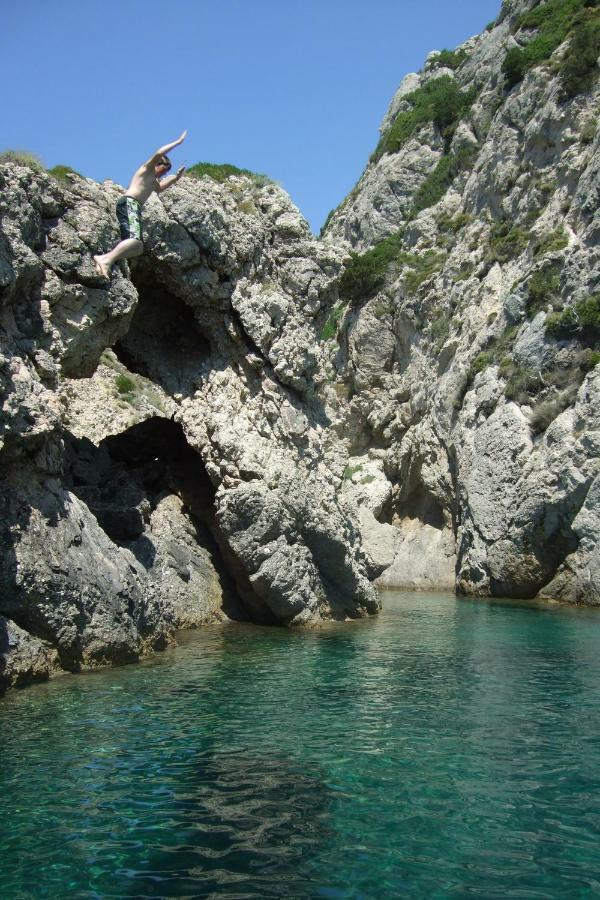 Archontiko Kourkoulos Makrádes Kültér fotó